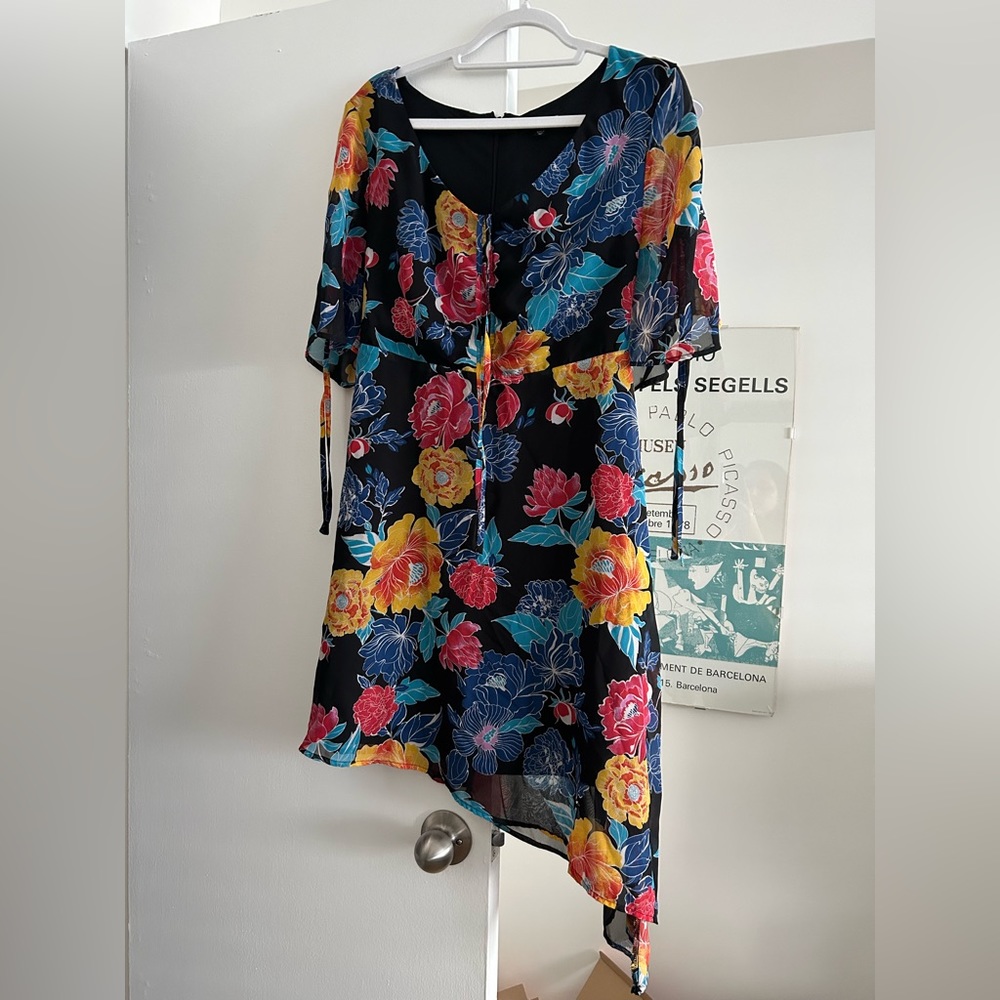 Slate and Willow Floral Asymmetrical dress, size M